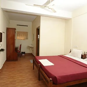 Hotel Rain Valley, Pirmed